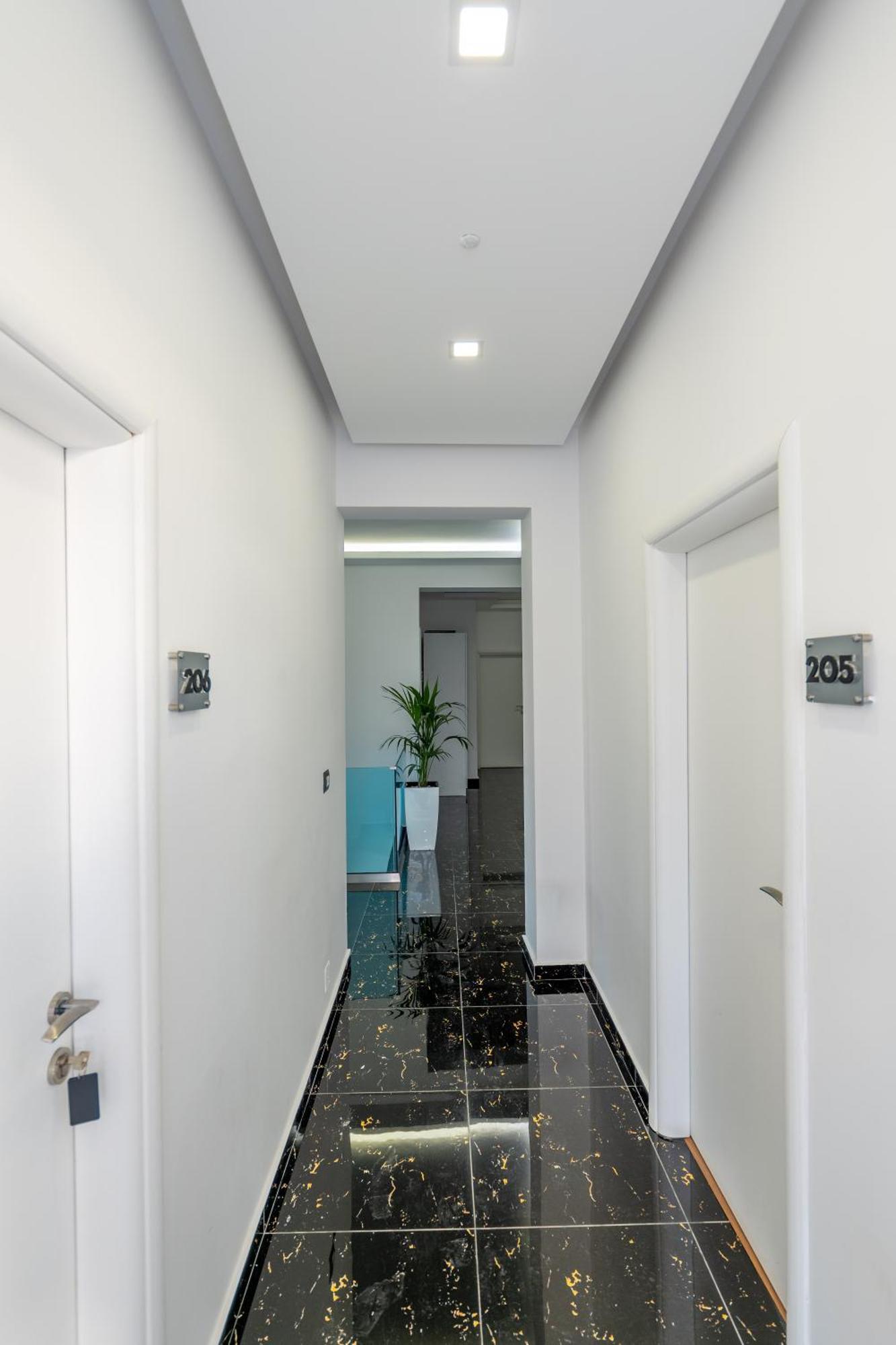 Hotel Myrtai - City Center Saranda Kültér fotó