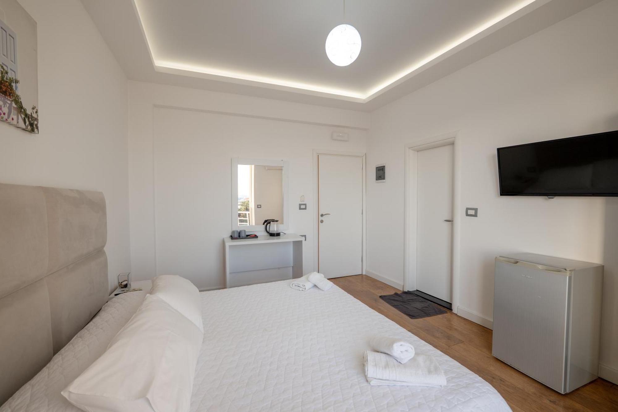 Hotel Myrtai - City Center Saranda Kültér fotó