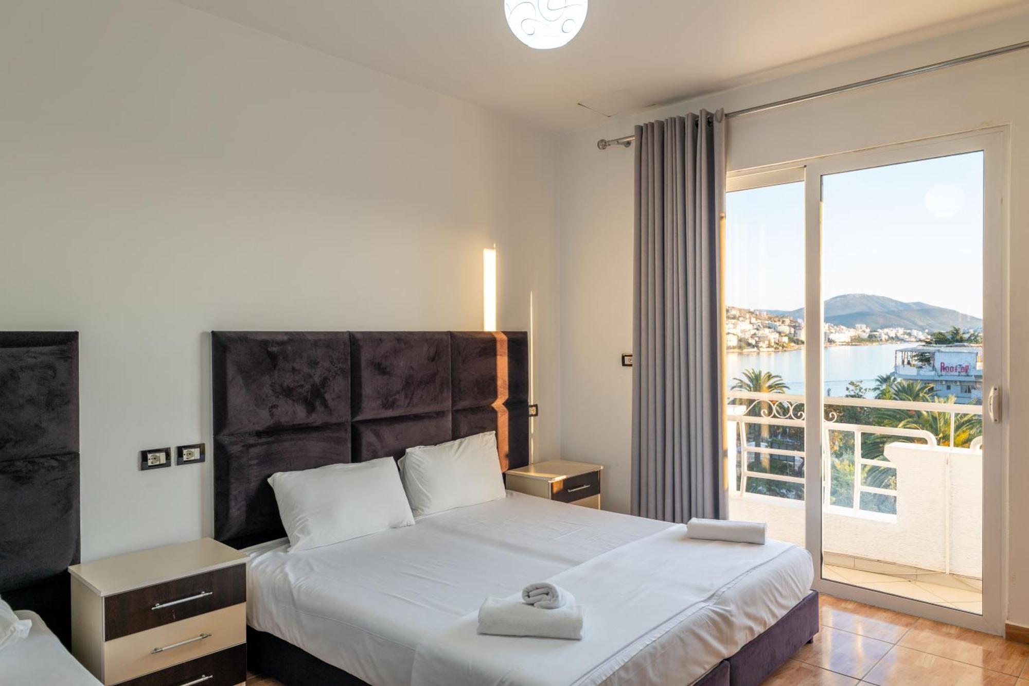 Hotel Myrtai - City Center Saranda Kültér fotó