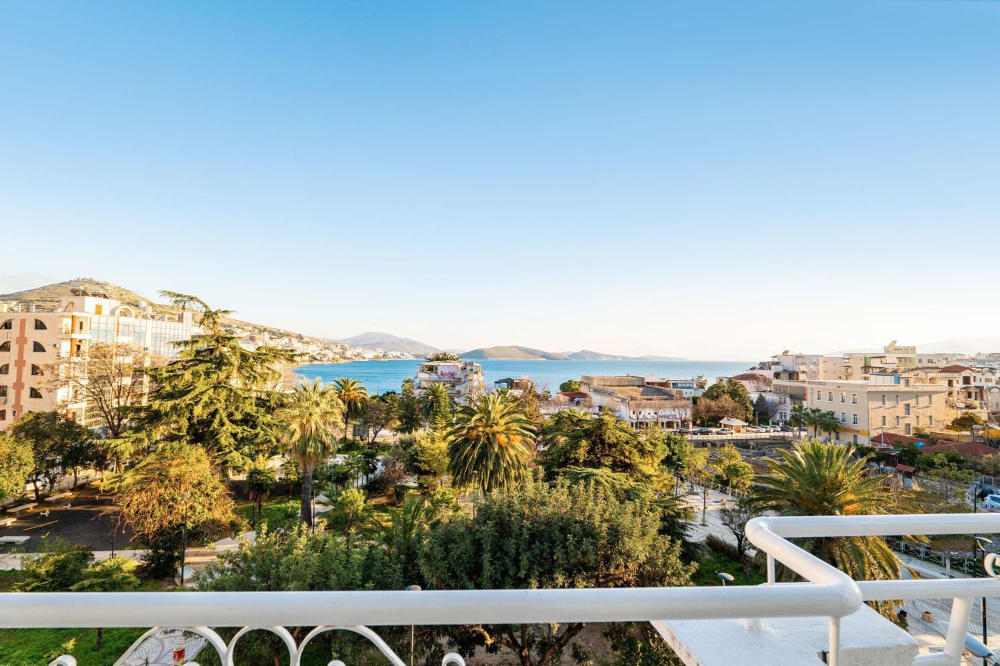 Hotel Myrtai - City Center Saranda Kültér fotó